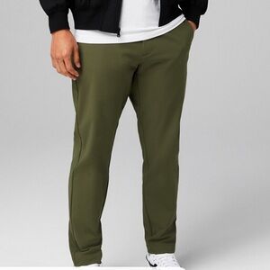 FABLETICS THE DON TROUSER CLASSIC FIT UTILITY GREEN COLOR 33x30 Waist 16.5” NWT